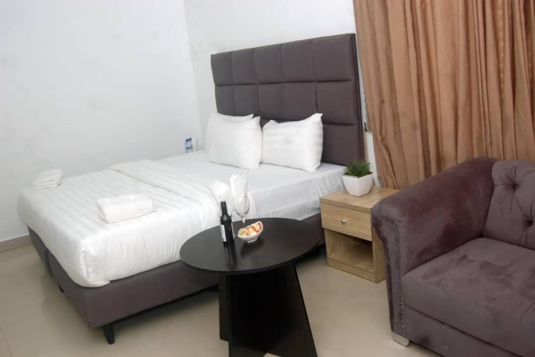 Aliayabiagba Tivoli Hotel Seafront Ikoyi מראה חיצוני תמונה
